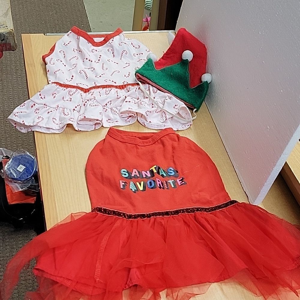2 Christmas dog dresses with hat. Size small‎
